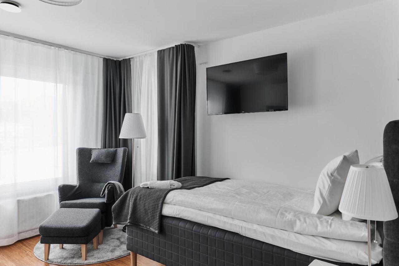 Continental Apartment Hotel Knivsta Knivsta  エクステリア 写真