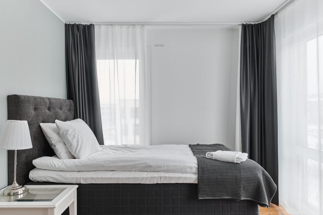 Continental Apartment Hotel Knivsta Knivsta  エクステリア 写真