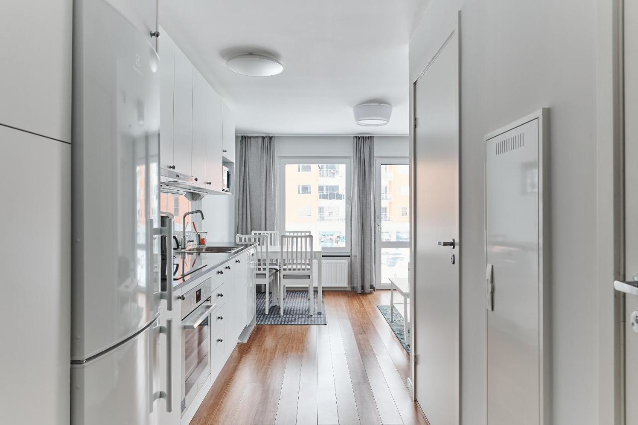 Continental Apartment Hotel Knivsta Knivsta  エクステリア 写真