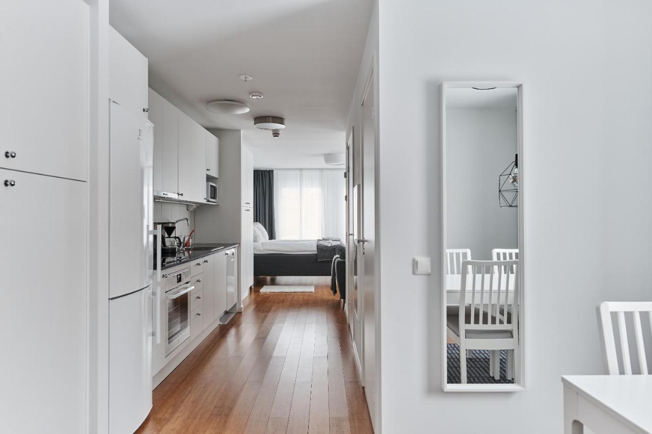 Continental Apartment Hotel Knivsta Knivsta  エクステリア 写真