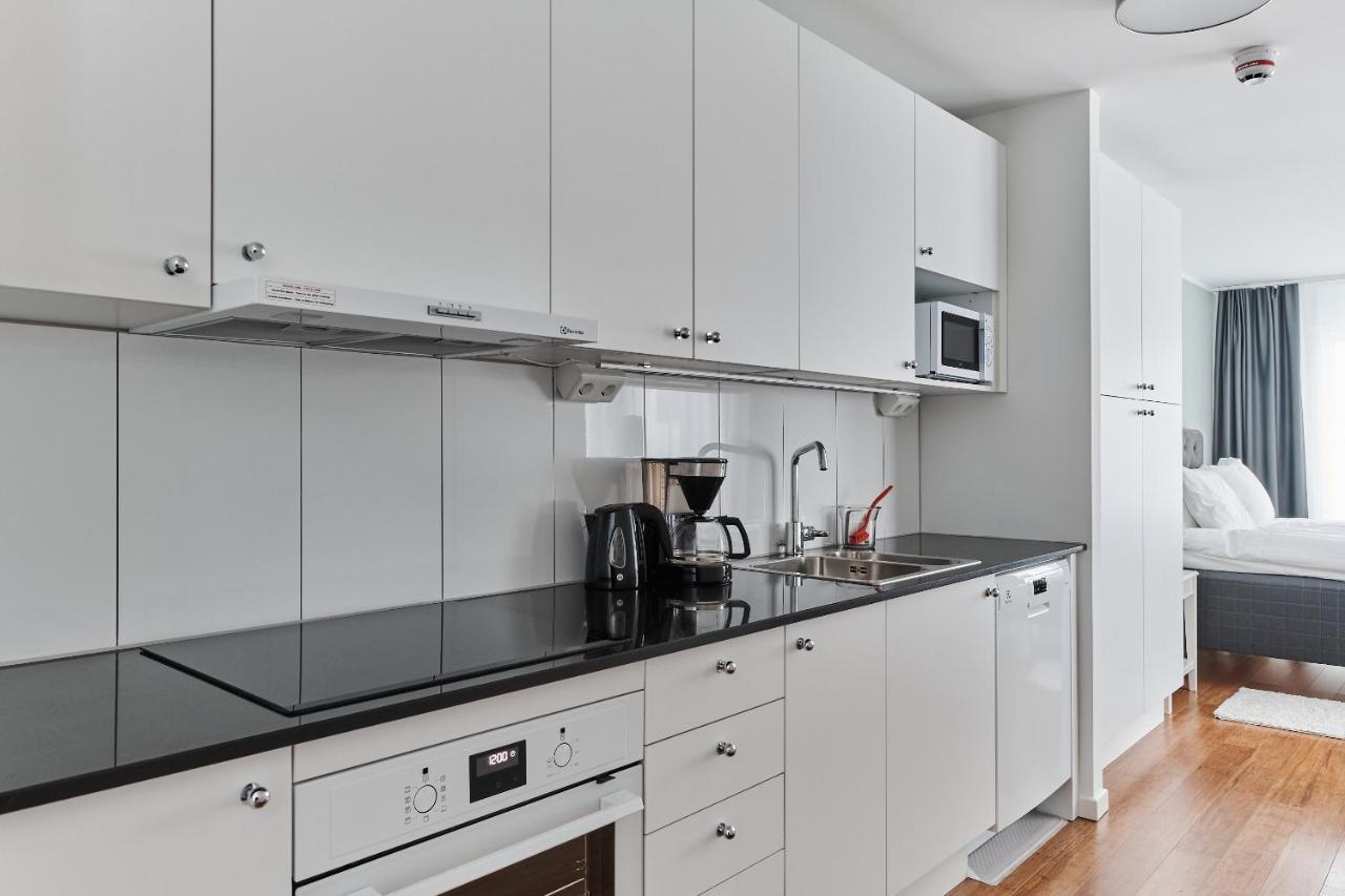 Continental Apartment Hotel Knivsta Knivsta  エクステリア 写真
