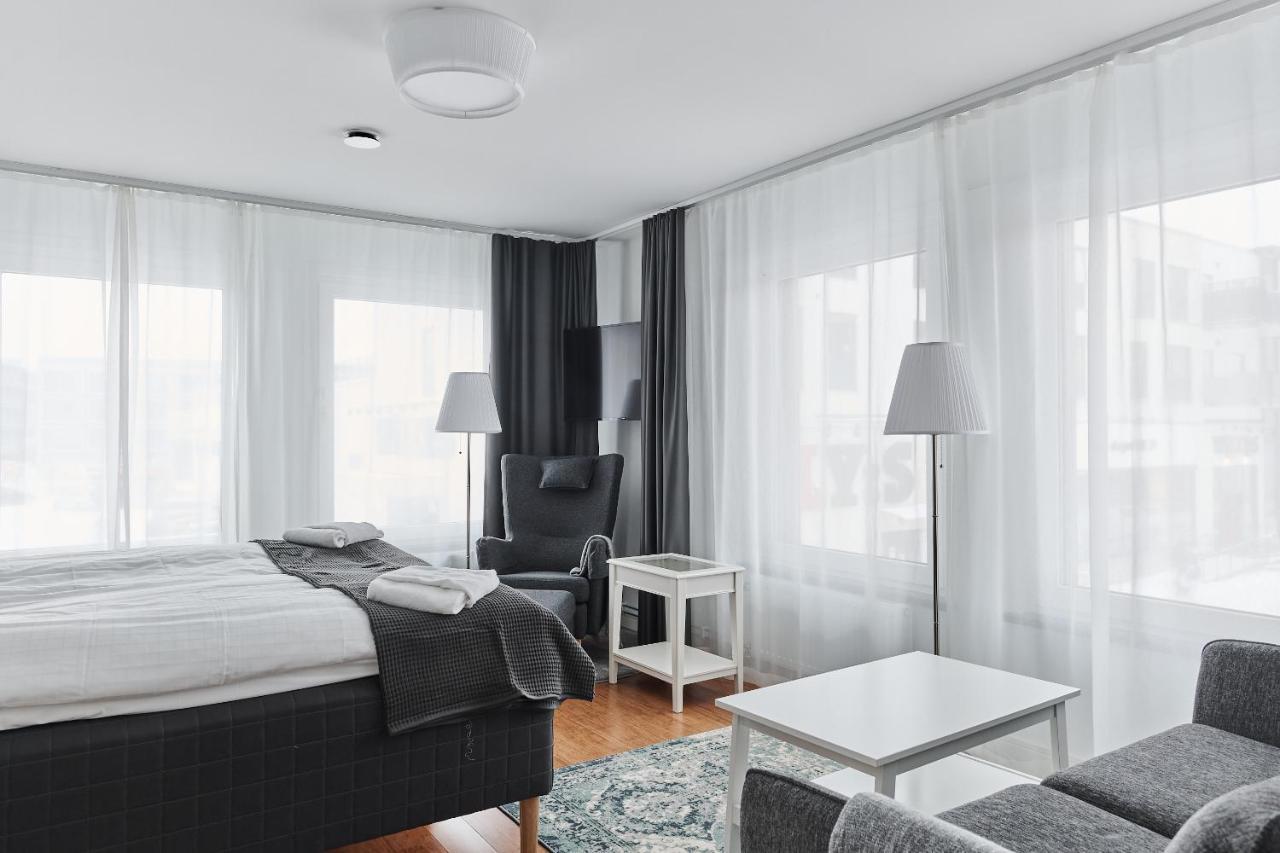 Continental Apartment Hotel Knivsta Knivsta  エクステリア 写真