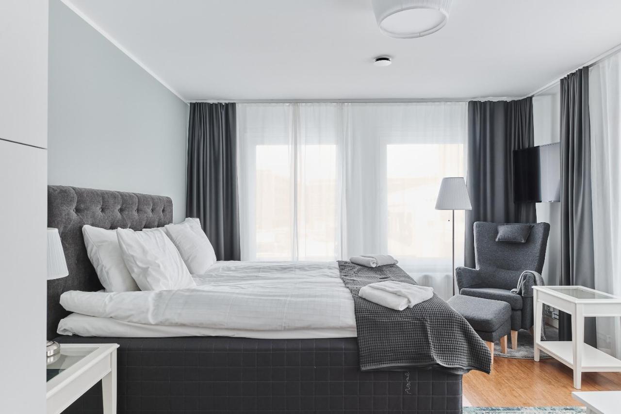 Continental Apartment Hotel Knivsta Knivsta  エクステリア 写真