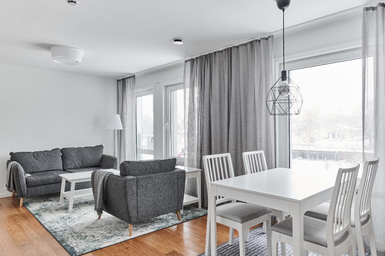 Continental Apartment Hotel Knivsta Knivsta  エクステリア 写真